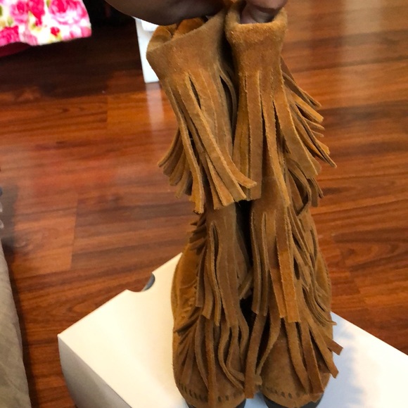 Minnetonka boots - Picture 4 of 5